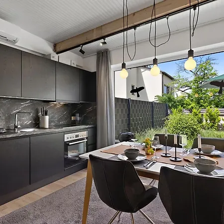 Fuer 2 - Parkplatz - Kueche - Terrasse شباير